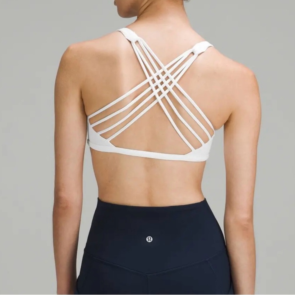lululemon athletica Free to Be Wild Strappy Sports Bra White Size 6 - Picture 3 of 6